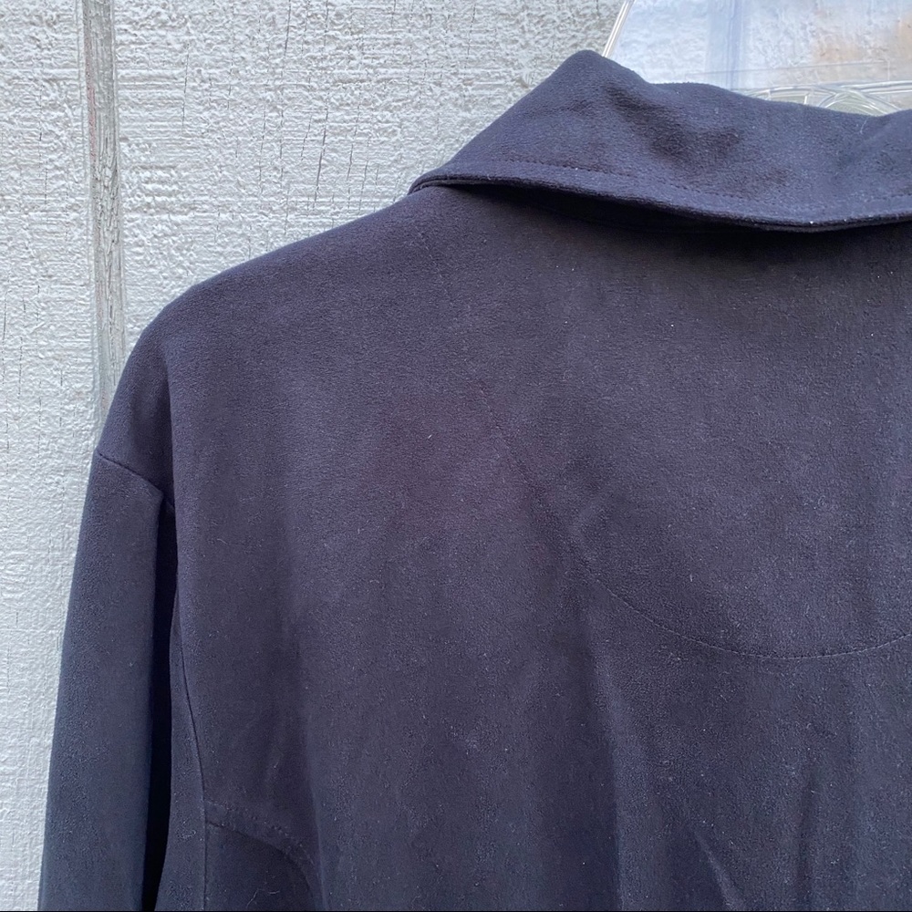 AVENUE Black Button Down Shirt - Picture 8 of 9